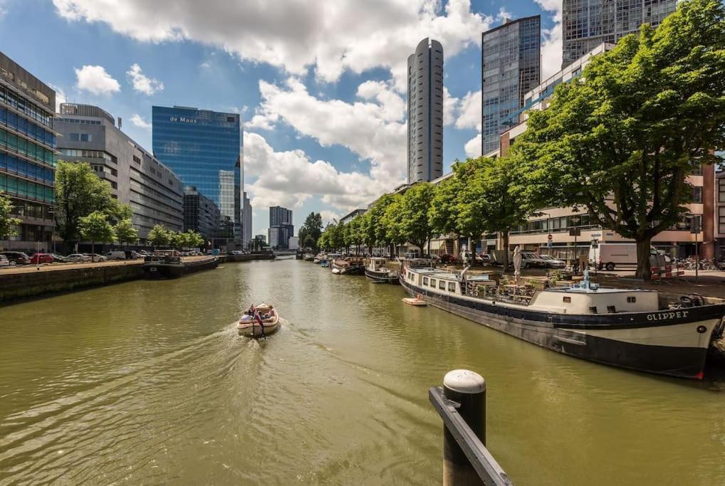 Stunning View Apt Free Parking Apartment Rotterdam Bagian luar foto