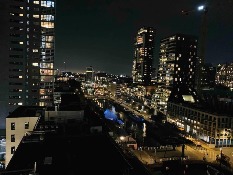 Stunning View Apt Free Parking Apartment Rotterdam Bagian luar foto