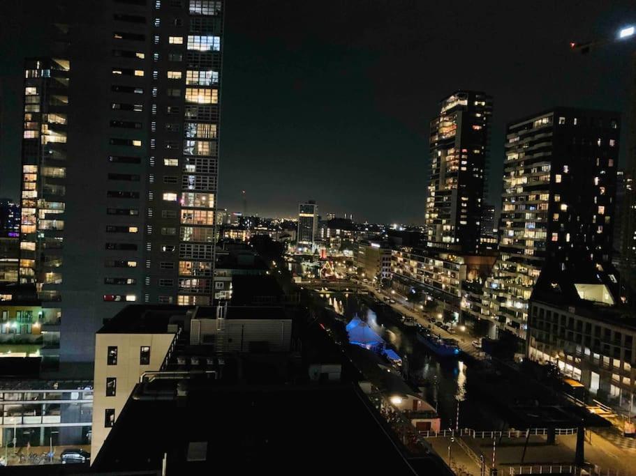 Stunning View Apt Free Parking Apartment Rotterdam Bagian luar foto